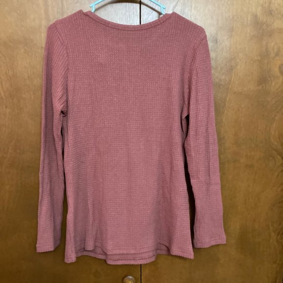 WOMEN'S V Neck Waffle Knit Henley Tops Brick Red - Picture 2 of 16